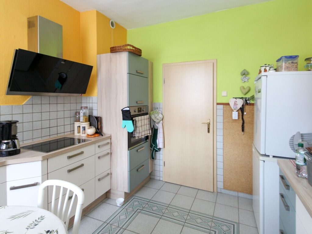 VR Immobilien GmbH - Immobilienangebot - Vacha - Alle - RESERVIERT: Mehrfamilienhaus mit drei Wohneinheiten und Entwicklungspotenzial in Vacha