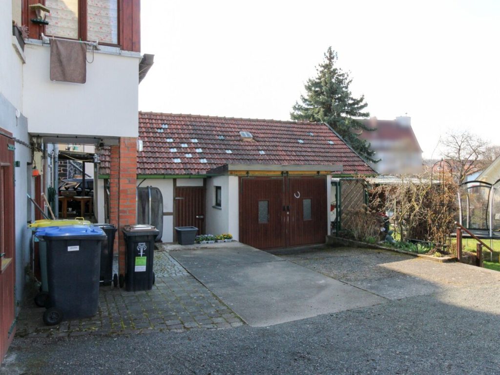 VR Immobilien GmbH - Immobilienangebot - Vacha - Alle - RESERVIERT: Mehrfamilienhaus mit drei Wohneinheiten und Entwicklungspotenzial in Vacha