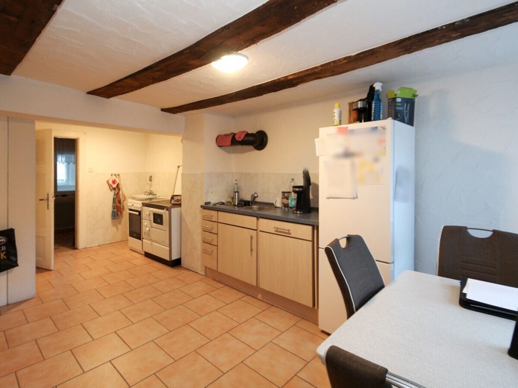 VR Immobilien GmbH - Immobilienangebot - Ludwigsau - Alle - Historisches Fachwerkhaus mit Scheune in Ludwigsau-Beenhausen