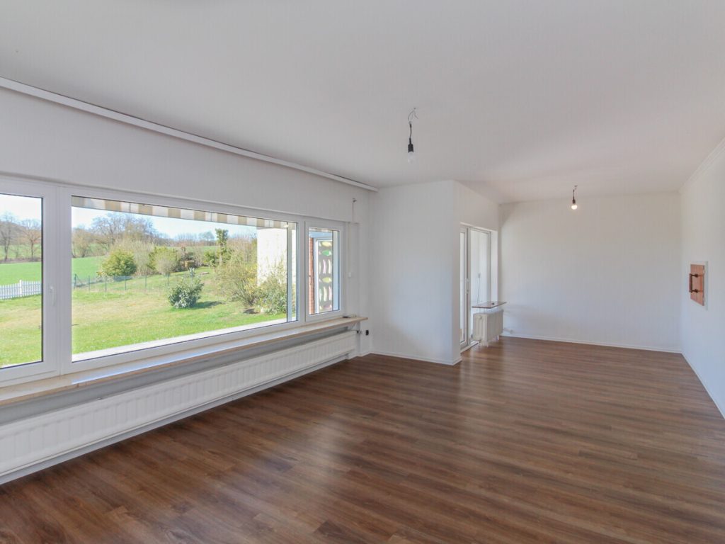 VR Immobilien GmbH - Immobilienangebot - Fulda - Alle - Gepflegtes Reihenendhaus in Fulda-Maberzell zu vermieten!