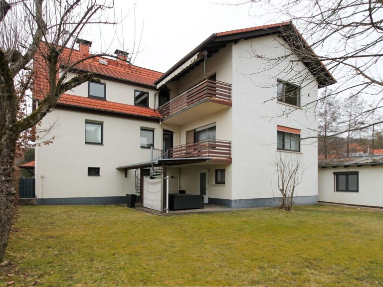 VR Immobilien GmbH - Immobilienangebot - Brachttal - Alle - Besonderes Immobilienensemble: Zweifamilienhaus mit Anbau Bungalow auf großzügigem Grundstück