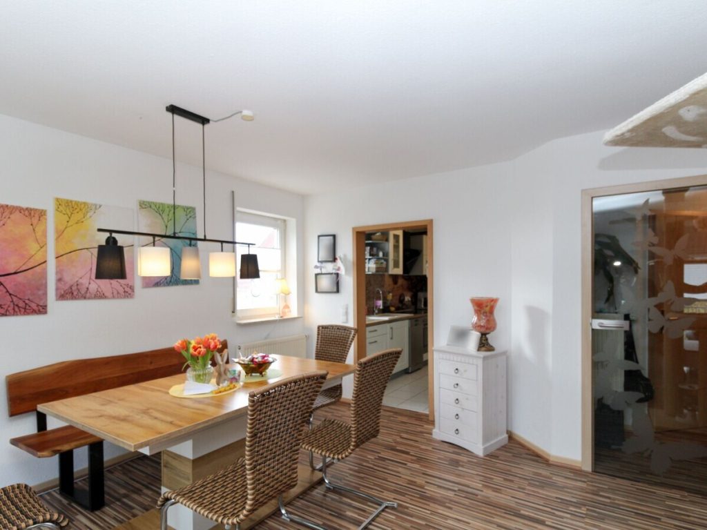 VR Immobilien GmbH - Immobilienangebot - Fulda - Alle - Wohnkomfort über zwei Ebenen – Ihr neues Zuhause in Fulda-Niesig