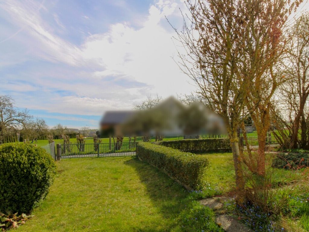 VR Immobilien GmbH - Immobilienangebot - Rasdorf - Alle - Charmante Doppelhaushälfte mit großem Garten und viel Potenzial in Rasdorf