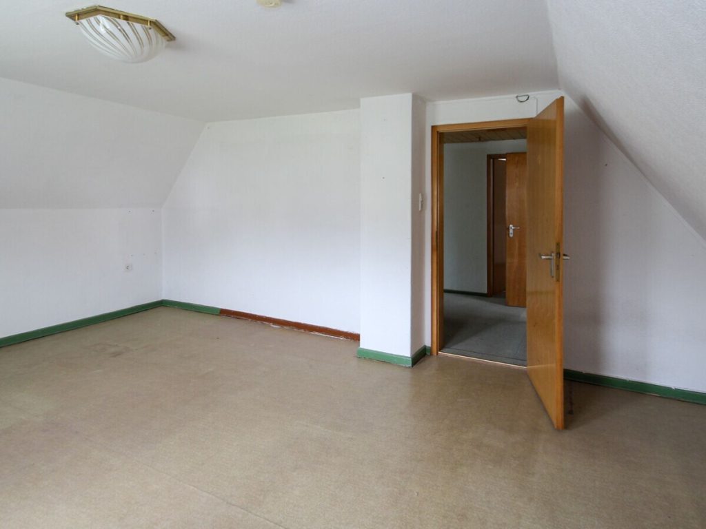 VR Immobilien GmbH - Immobilienangebot - Bad Hersfeld - Alle - Gemütliches Eigenheim mit schönem Garten in Bad Hersfeld