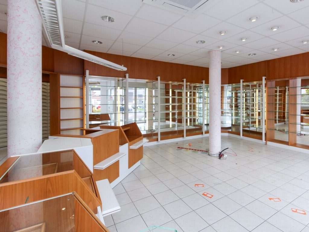 VR Immobilien GmbH - Immobilienangebot - Eichenzell - Alle - Attraktive Gewerbefläche in hochfrequentierter Lage von Eichenzell - Ideal für vielseitige Nutzung