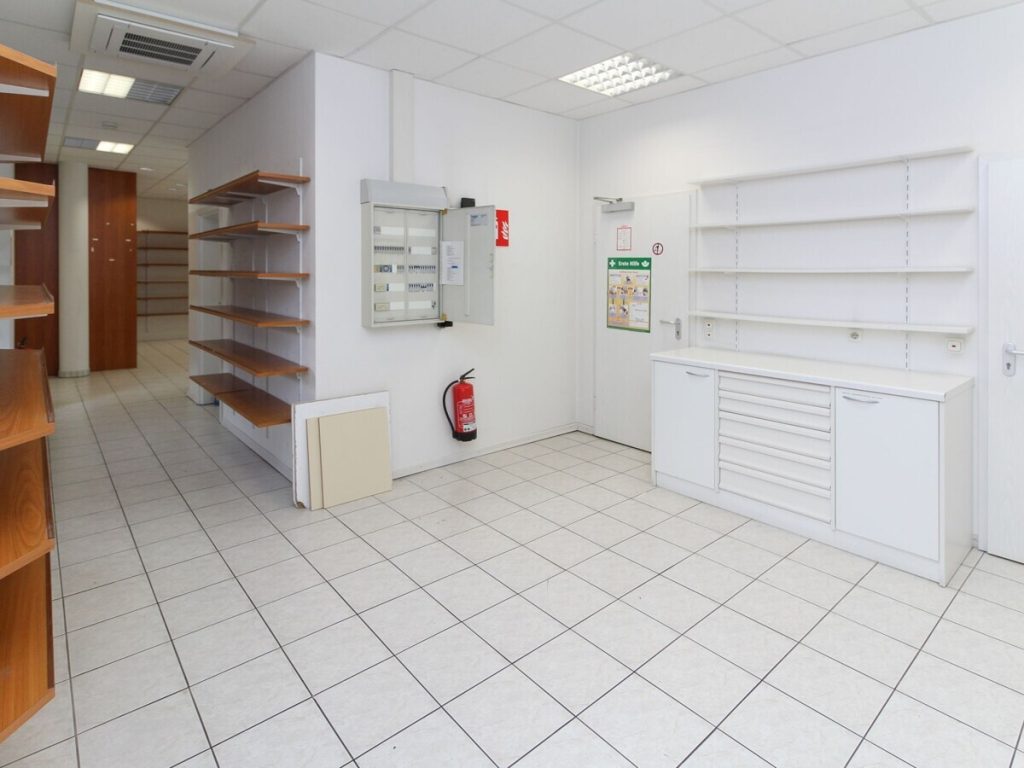 VR Immobilien GmbH - Immobilienangebot - Eichenzell - Alle - Attraktive Gewerbefläche in hochfrequentierter Lage von Eichenzell - Ideal für vielseitige Nutzung