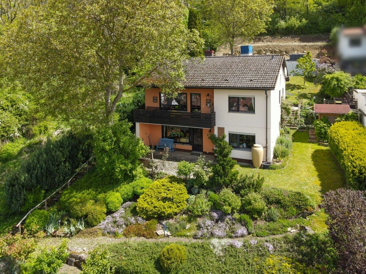 VR Immobilien GmbH - Immobilienangebot - Tann (Rhön) - Alle - Familienidylle mit traumhaftem Weitblick über die Rhön