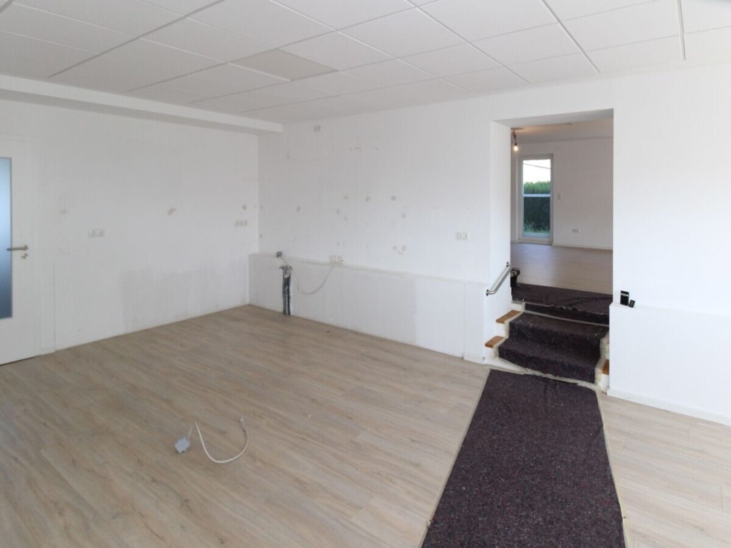 VR Immobilien GmbH - Immobilienangebot - Steinau an der Straße - Alle - Großzügiges und vielseitiges Anwesen mit mehreren Wohneinheiten in Steinau a.d.Str. - Ulmbach