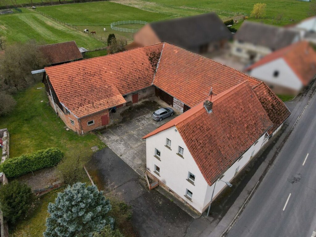VR Immobilien GmbH - Immobilienangebot - Burghaun - Alle - Geräumige Hofanlage mit großzügigem Grundstück in Burghaun-Großenmoor
