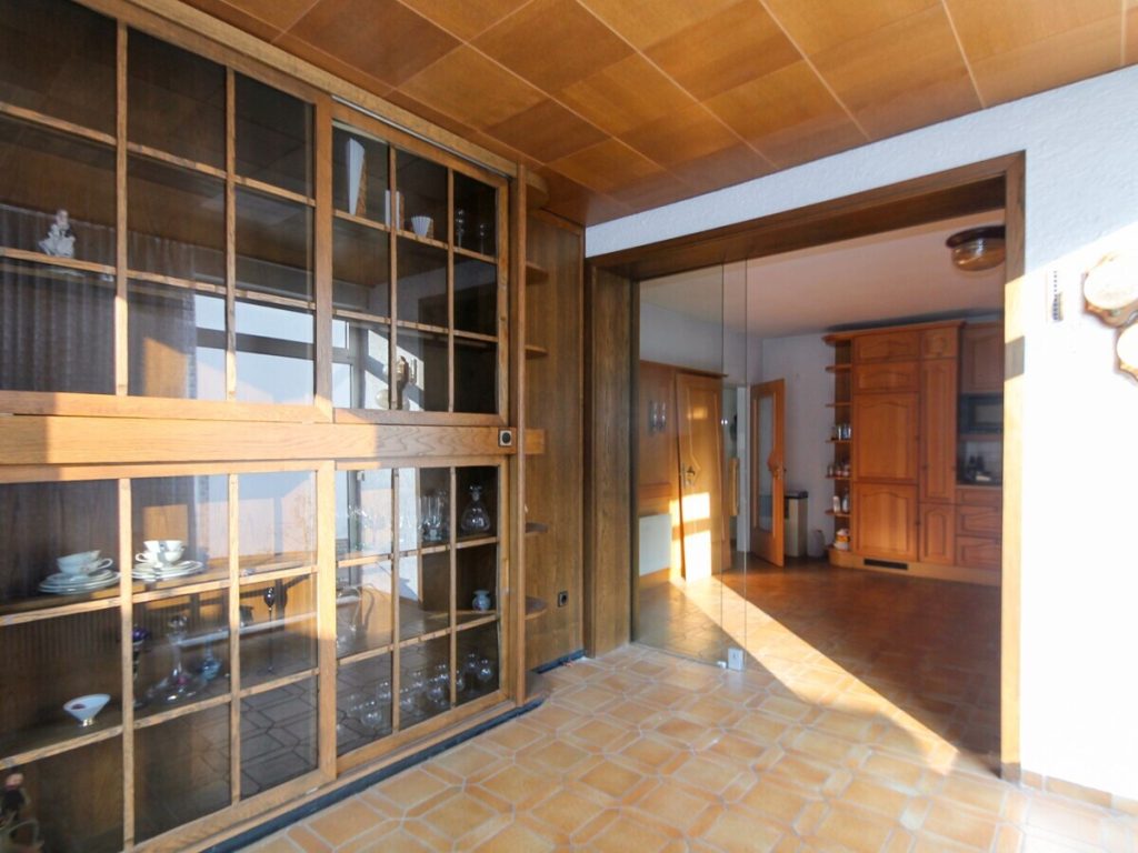VR Immobilien GmbH - Immobilienangebot - Brachttal - Alle - Großzügiges Wohnhaus in Brachttal-Neuschmidten – Ideal für Mehrgenerationen