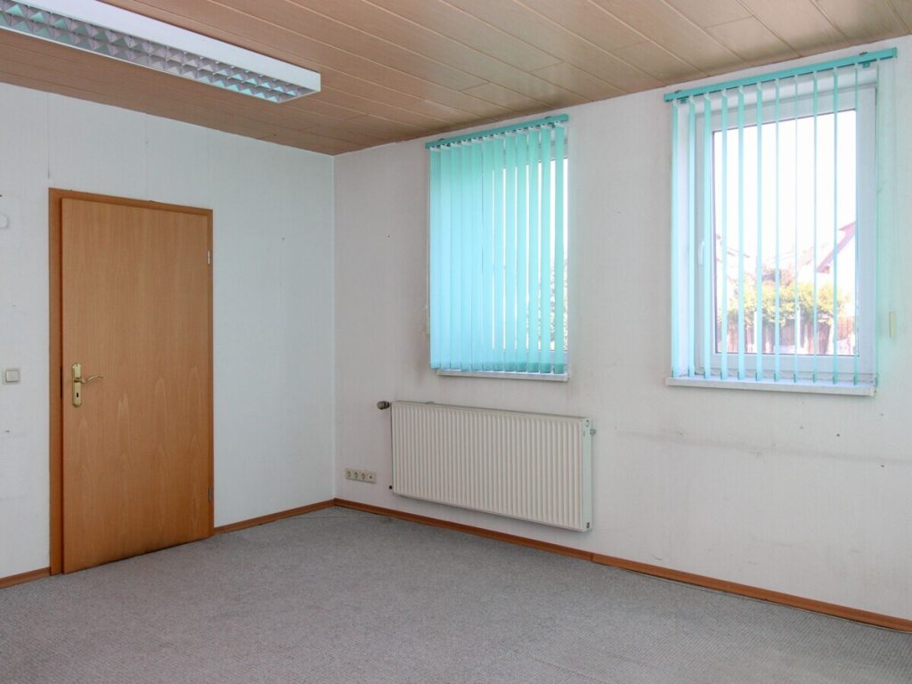 VR Immobilien GmbH - Immobilienangebot - Bad Salzungen - Alle - Wohn- und Geschäftshaus mit Entwicklungspotenzial in zentraler Lage von Bad Salzungen