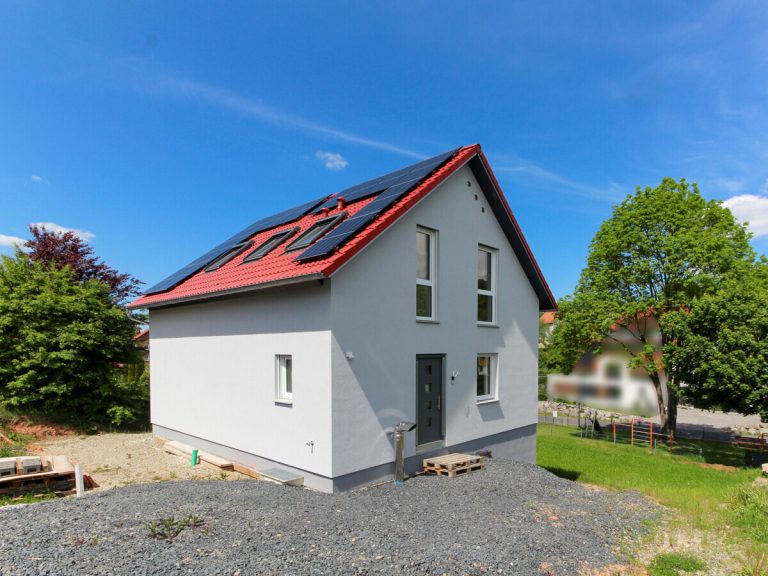  VR Immobilien GmbH - Immobilienangebot - Hünfeld - Alle - Modernes Einfamilienhaus mit hochwertiger Ausstattung und Terrasse