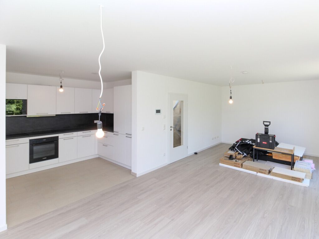 VR Immobilien GmbH - Immobilienangebot - Hünfeld - Alle - Modernes Einfamilienhaus mit hochwertiger Ausstattung und Terrasse