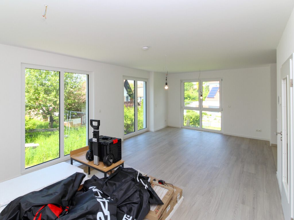 VR Immobilien GmbH - Immobilienangebot - Hünfeld - Alle - Modernes Einfamilienhaus mit hochwertiger Ausstattung und Terrasse