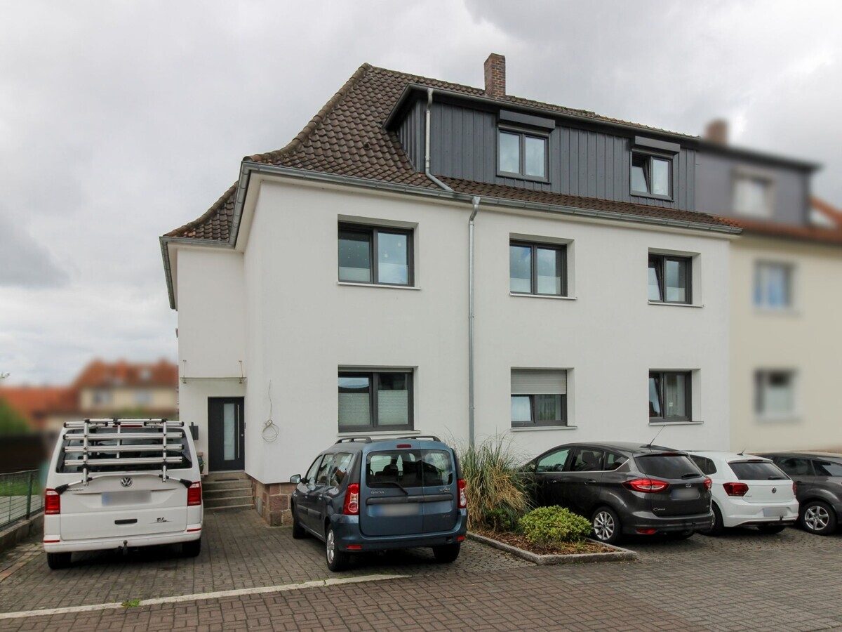 VR Immobilien GmbH - Immobilienangebot - Fulda - Alle - Dachgeschosswohnung mit Balkon in gepflegtem 3-Familienhaus in Fulda