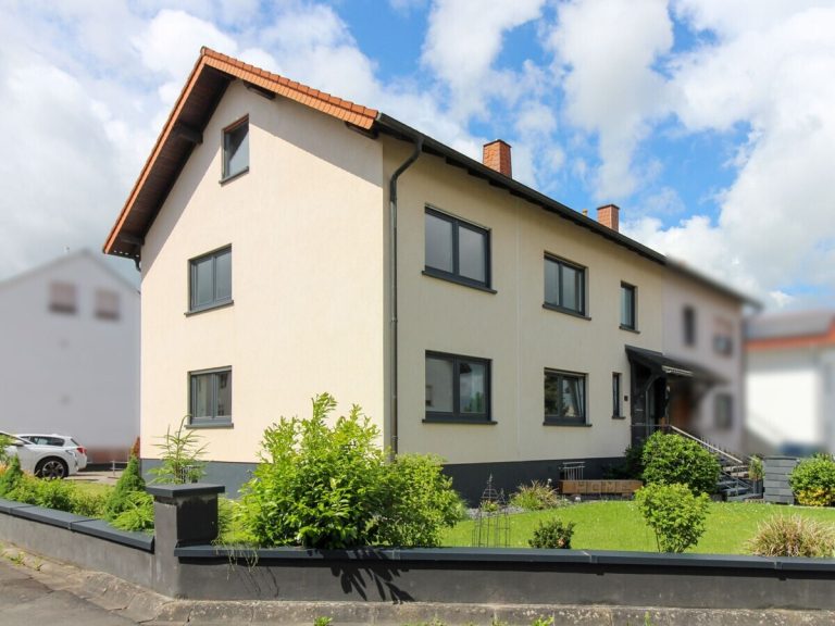  VR Immobilien GmbH - Immobilienangebot - Kalbach - Alle - RESERVIERT: Viel Platz für die Familie: schicke und bezugsfertige Doppelhaushälfte in Mittelkalbach