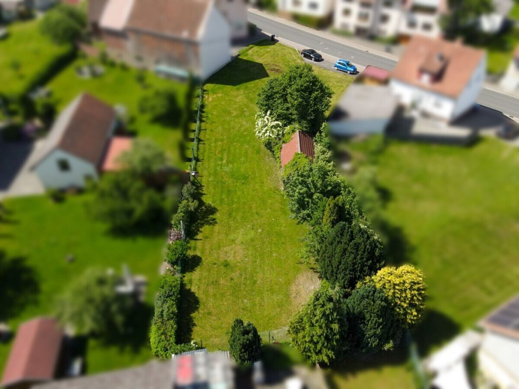 Luftaufnahme Rückansicht VR Immobilien GmbH - Immobilienangebot - Kalbach - Grundstücke - RESERVIERT: Verwirklichen Sie Ihren Wohntraum: Großzügiges Baugrundstück in Mittelkalbach
