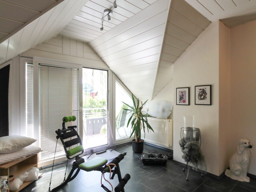 VR Immobilien GmbH - Immobilienangebot - Burghaun - Alle - Ihr neues Zuhause mit Garten, Balkon und Doppelgarage in Burghaun - Hünhan