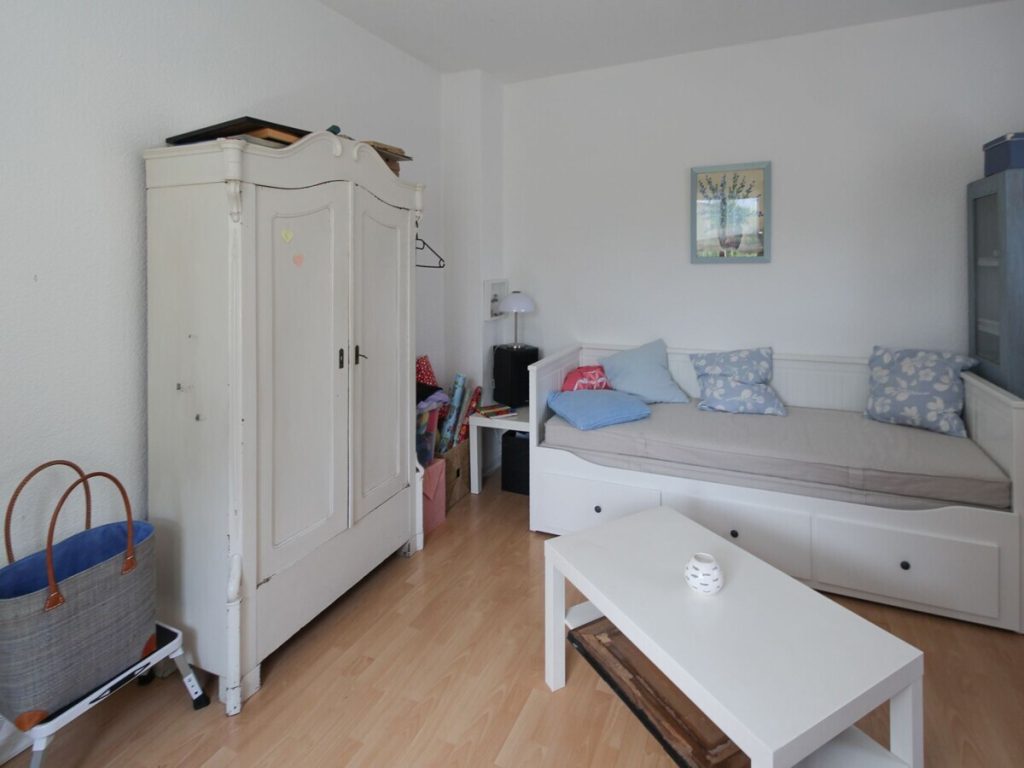 VR Immobilien GmbH - Immobilienangebot - Bad Hersfeld - Alle - Charmantes Einfamilienhaus mit liebevoll angelegten Garten