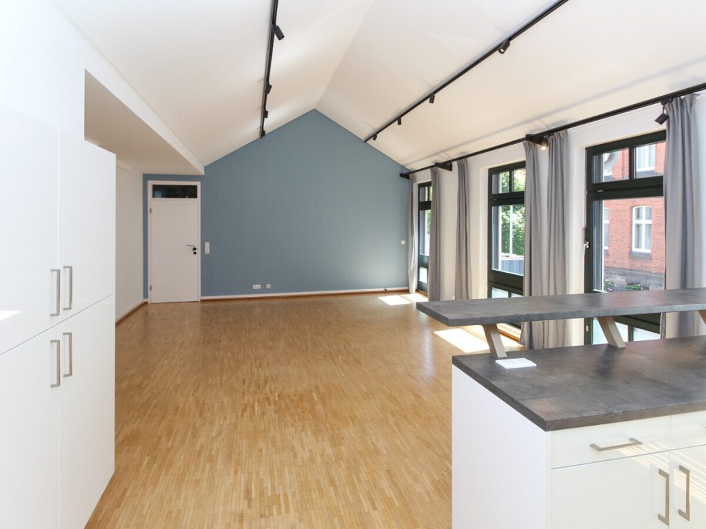 VR Immobilien GmbH - Immobilienangebot - Fulda - Alle - Stilvolle Maisonettewohnung mit traumhafter Dachterrasse in zentraler Lage von Fulda