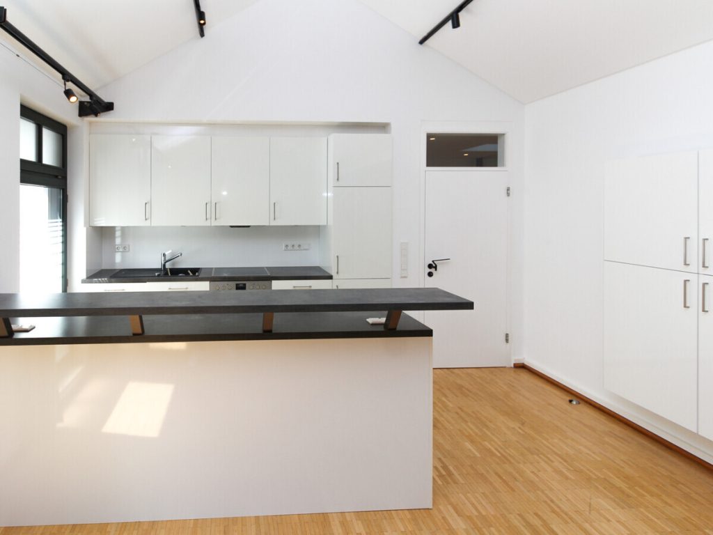 VR Immobilien GmbH - Immobilienangebot - Fulda - Alle - Stilvolle Maisonettewohnung mit traumhafter Dachterrasse in zentraler Lage von Fulda