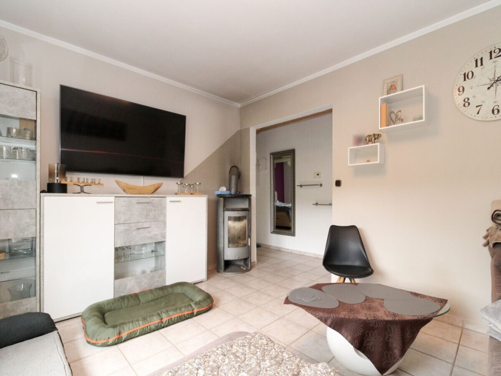 VR Immobilien GmbH - Immobilienangebot - Bad Salzschlirf - Alle - Attraktive Kapitalanlage mit zwei Wohneinheiten in Bad Salzschlirf