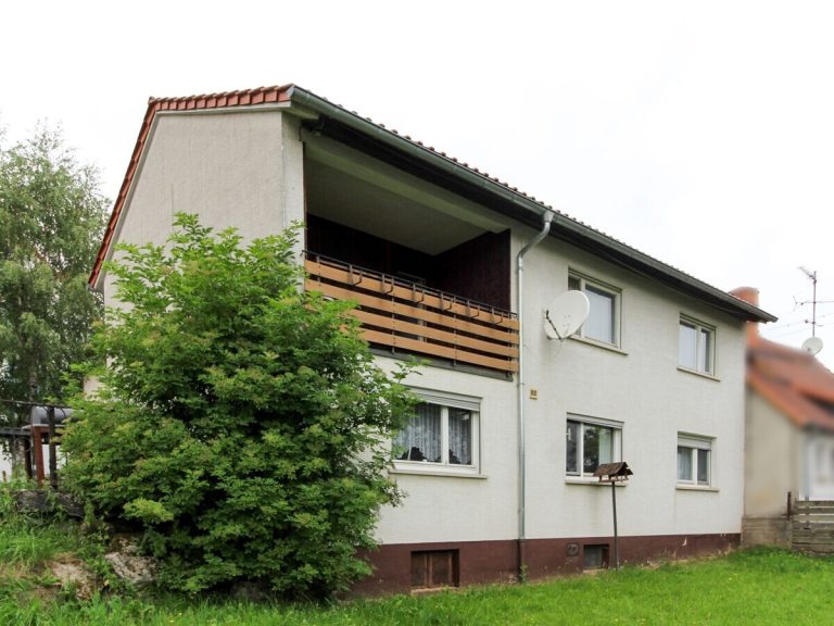  VR Immobilien GmbH - Immobilienangebot - Ehrenberg - Alle - Ankommen und Zuhause schaffen – Wohnhaus in der Rhön