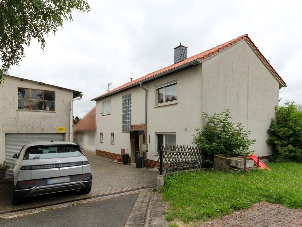 VR Immobilien GmbH - Immobilienangebot - Ehrenberg - Alle - Ankommen und Zuhause schaffen – Wohnhaus in der Rhön