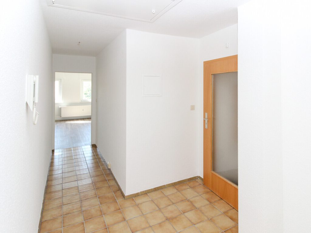 VR Immobilien GmbH - Immobilienangebot - Kalbach - Alle - Attraktive 3-Zimmerwohnung in Mittelkalbach