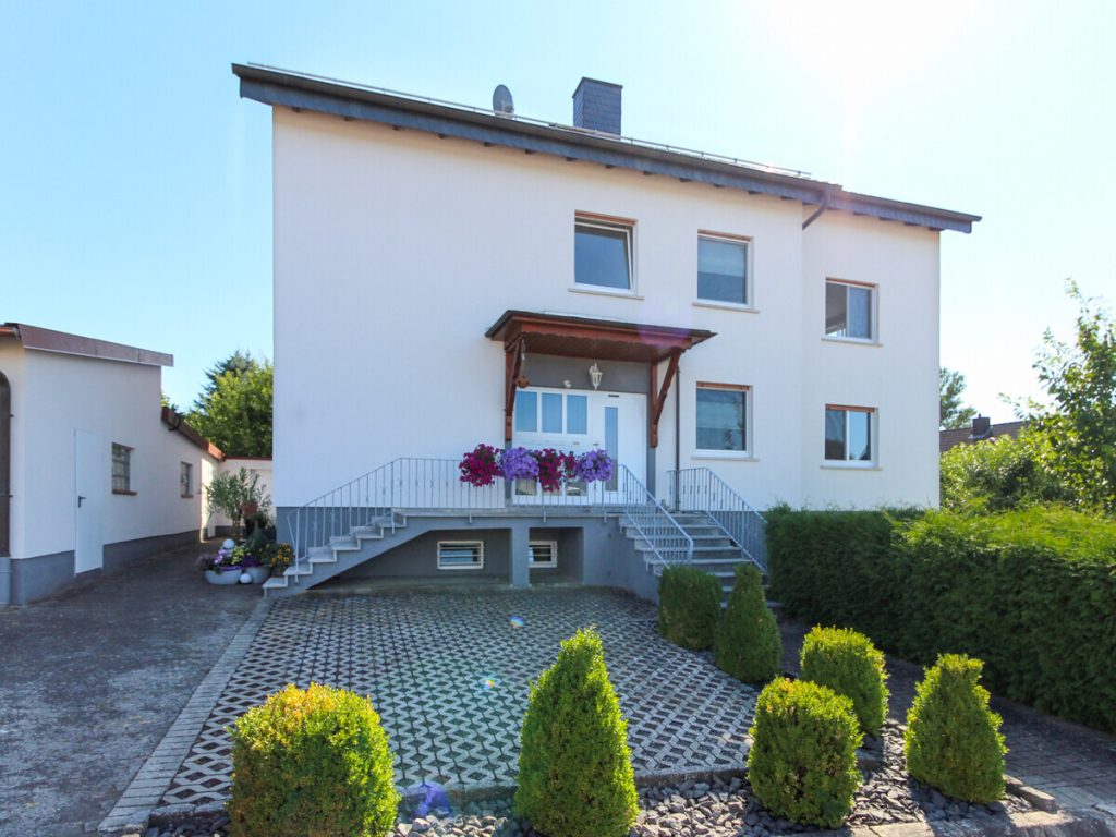 VR Immobilien GmbH - Immobilienangebot - Kalbach - Alle - Attraktive 3-Zimmerwohnung in Mittelkalbach