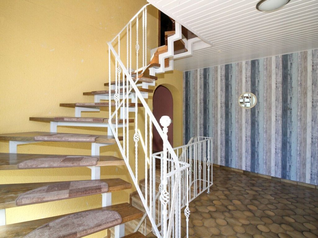 VR Immobilien GmbH - Immobilienangebot - Neuhof - Alle - Einfamilienhaus mit Einliegerwohnung - Viel Platz zum Leben, Wohnen und Gestalten in Hauswurz