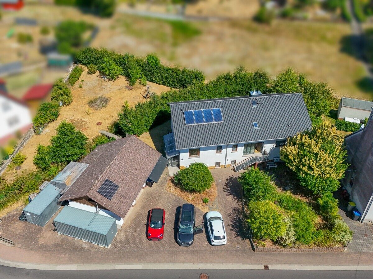 VR Immobilien GmbH - Immobilienangebot - Neuhof - Alle - Einfamilienhaus mit Einliegerwohnung - Viel Platz zum Leben, Wohnen und Gestalten in Hauswurz