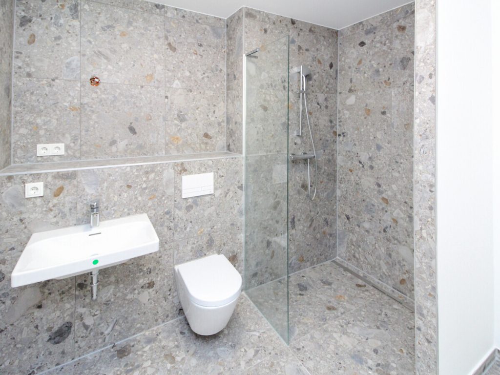 VR Immobilien GmbH - Immobilienangebot - Fulda - Alle - Barrierefrei wohnen im Waldschlösschen – Moderne 2-Zimmerwohnung in Fulda.