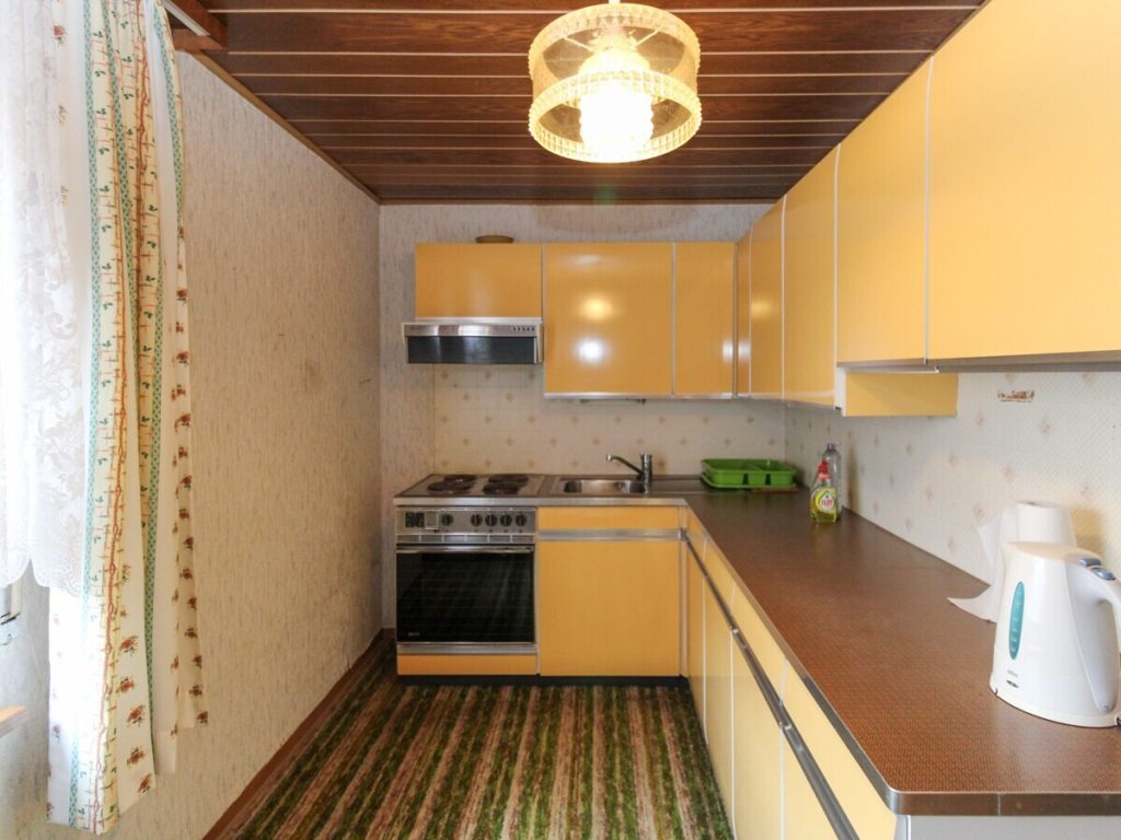 VR Immobilien GmbH - Immobilienangebot - Sinntal - Alle - Einfamilienhaus mit 766 m² Grundstück – viel Potenzial für individuelle Gestaltung in Oberzell
