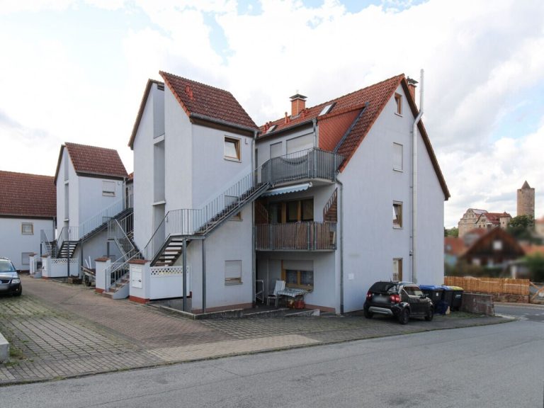  VR Immobilien GmbH - Immobilienangebot - Schlitz - Alle - Attraktive Maisonette-Eigentumswohnung mit Balkon, Garage und Außenstellplatz