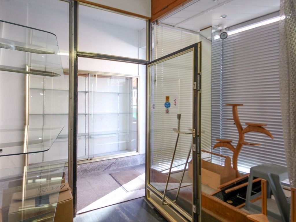 VR Immobilien GmbH - Immobilienangebot - Tann - Alle - Wohn- und Geschäftshaus mit viel Potenzial und Dachterrasse