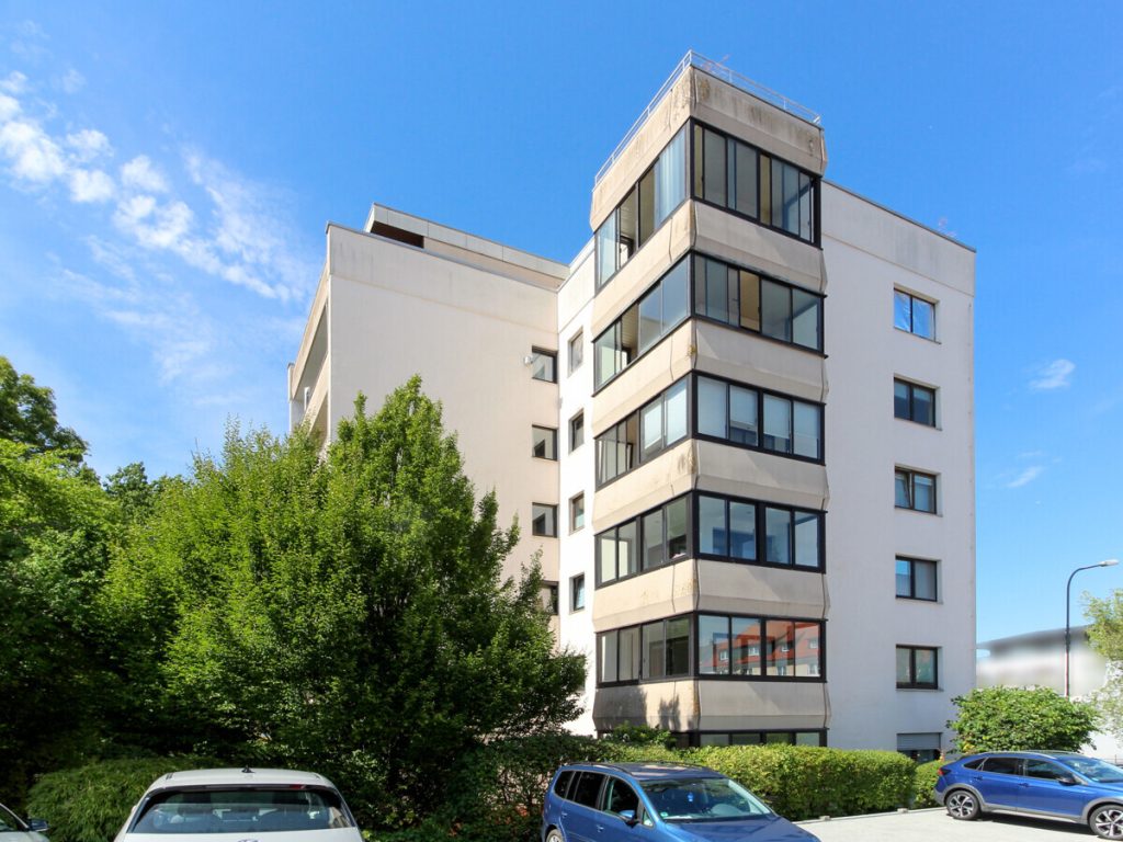 VR Immobilien GmbH - Immobilienangebot - Fulda - Alle - Attraktive 3-Zimmer-Wohnung mit großem Balkon und Parkblick