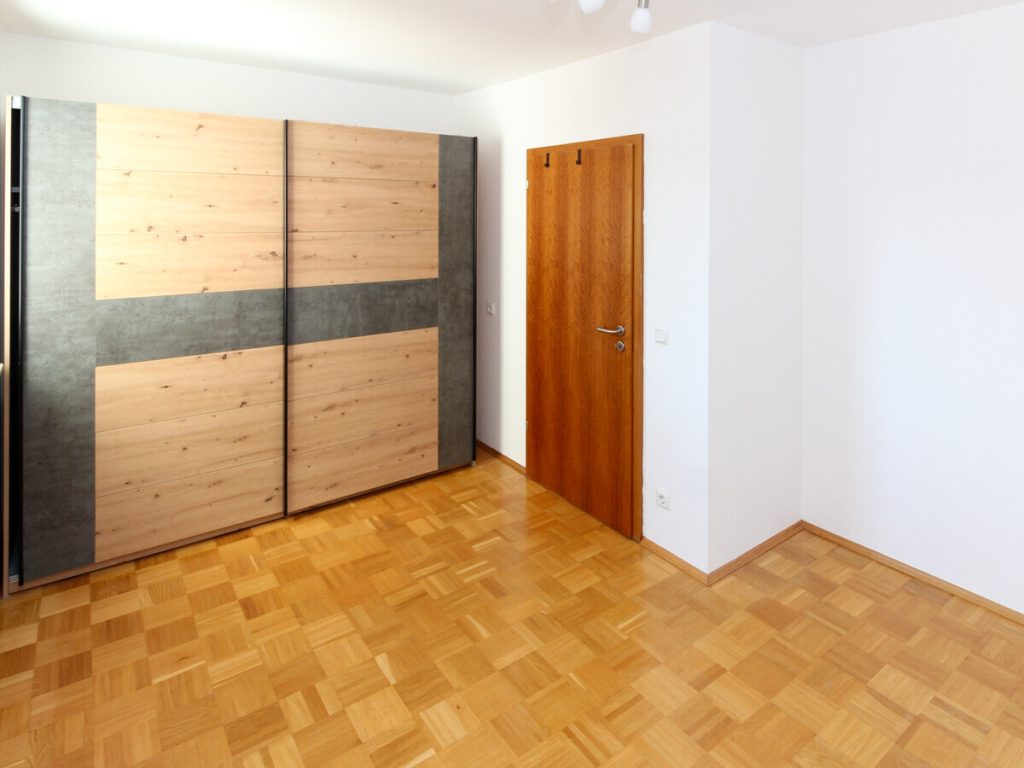 VR Immobilien GmbH - Immobilienangebot - Fulda - Alle - Attraktive 3-Zimmer-Wohnung mit großem Balkon und Parkblick