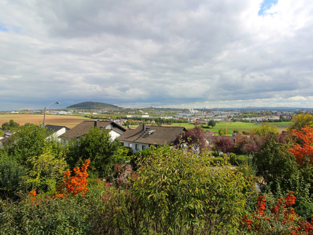 VR Immobilien GmbH - Immobilienangebot - Fulda - Alle - Frisch sanierte 2-Zimmer-Wohnung mit Terrasse und Garage
