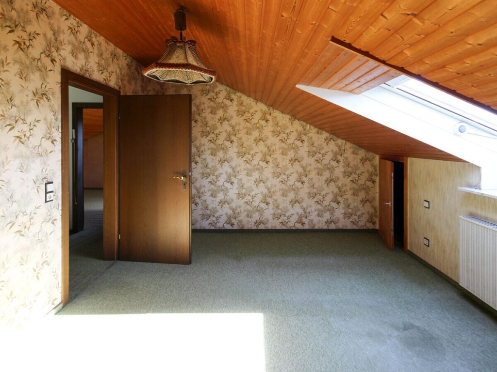 VR Immobilien GmbH - Immobilienangebot - Tann (Rhön) - Alle - Großzügiges Wohnanwesen auf weitläufigem Grundstück - im Herzen der Rhön!
