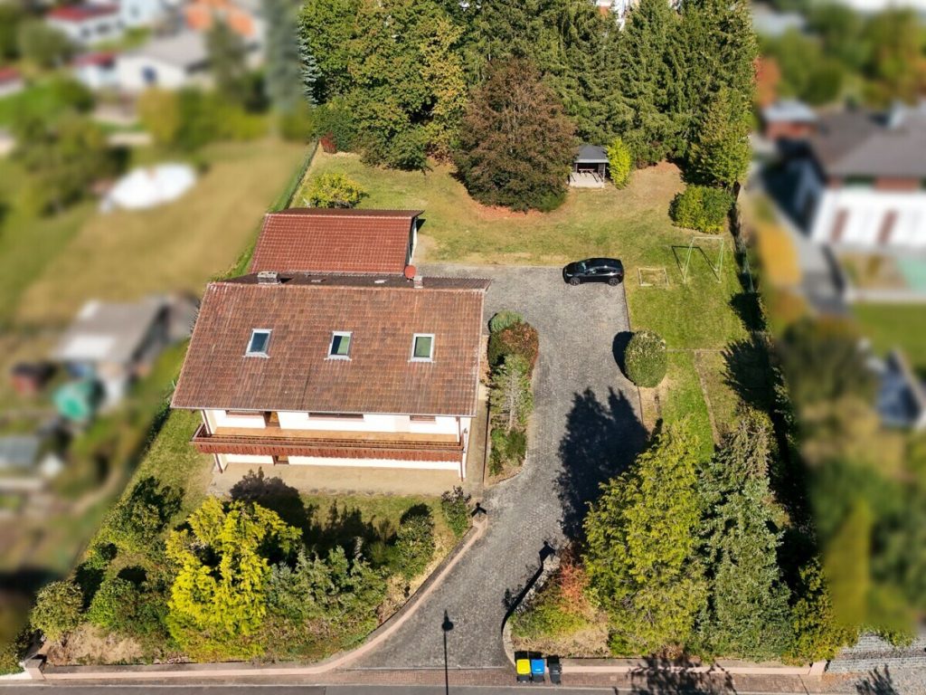 VR Immobilien GmbH - Immobilienangebot - Tann (Rhön) - Alle - Großzügiges Wohnanwesen auf weitläufigem Grundstück - im Herzen der Rhön!