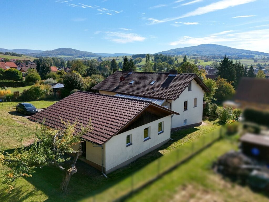 VR Immobilien GmbH - Immobilienangebot - Tann (Rhön) - Alle - Großzügiges Wohnanwesen auf weitläufigem Grundstück - im Herzen der Rhön!