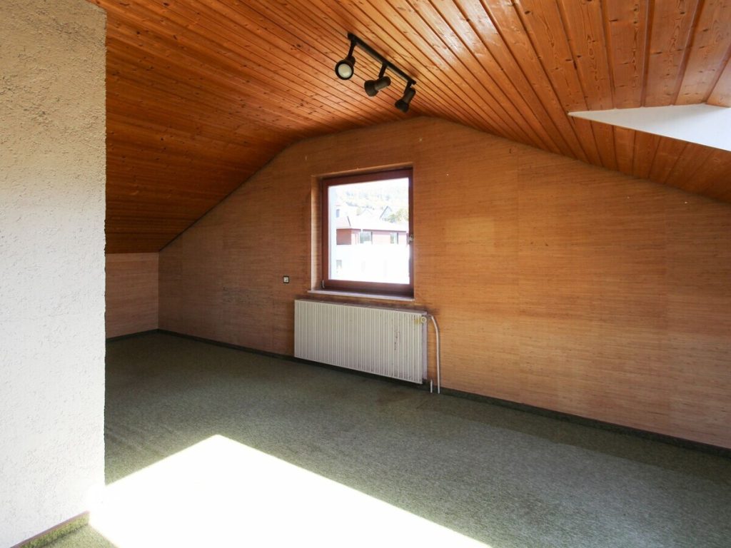 VR Immobilien GmbH - Immobilienangebot - Tann (Rhön) - Alle - Großzügiges Wohnanwesen auf weitläufigem Grundstück - im Herzen der Rhön!