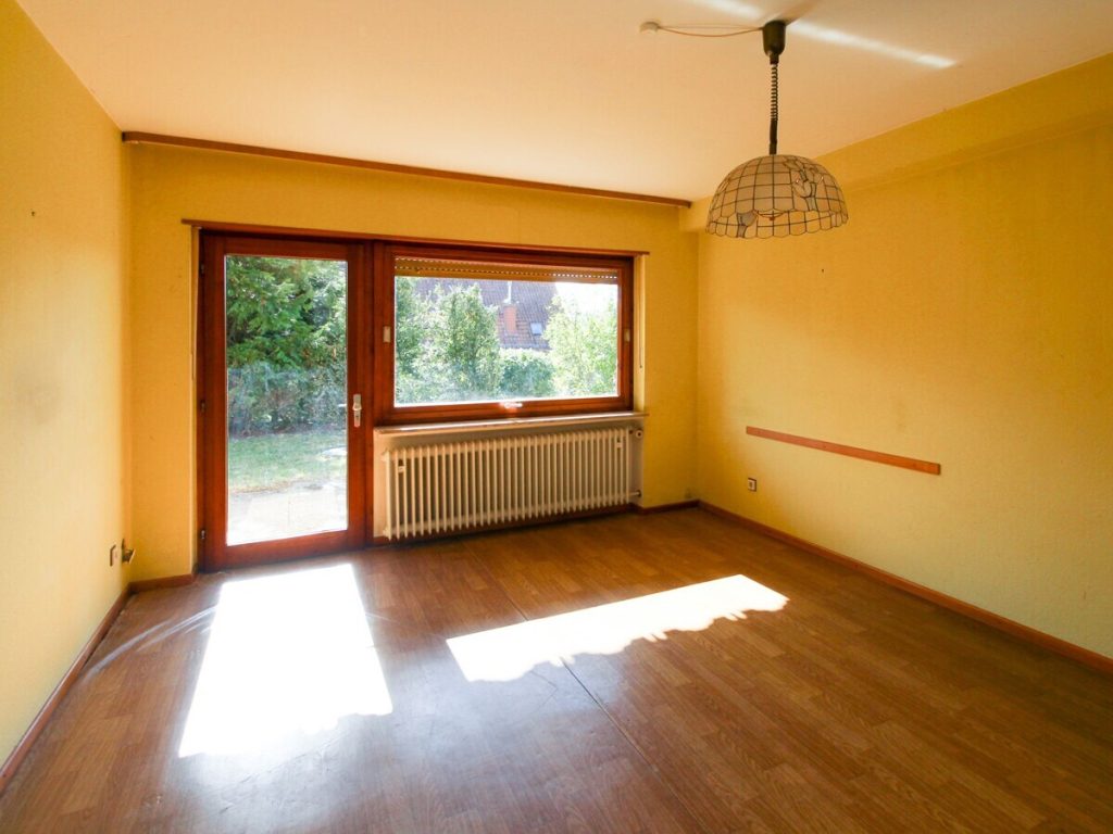 VR Immobilien GmbH - Immobilienangebot - Tann (Rhön) - Alle - Großzügiges Wohnanwesen auf weitläufigem Grundstück - im Herzen der Rhön!
