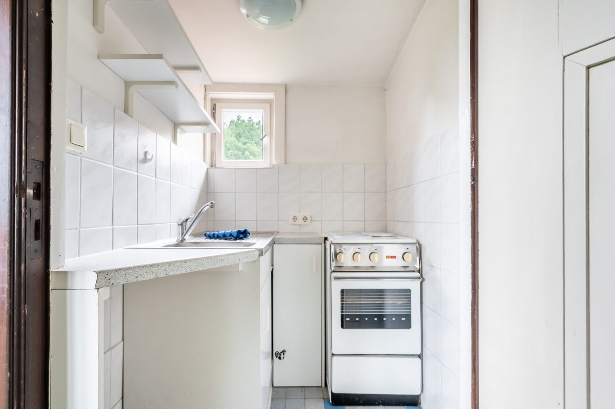 Immobilienangebot - Hamburg / Wohldorf-Ohlstedt - Alle - Charmante Altbauwohnung auf zwei Ebenen mit eigenem Garten und Stellplatz in attraktiver Lage von Wohldorf-Ohlstedt