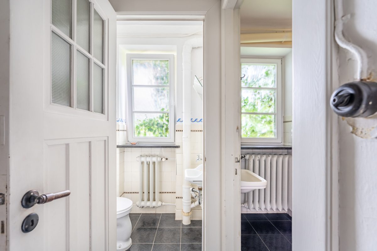 Immobilienangebot - Hamburg / Wohldorf-Ohlstedt - Alle - Charmante Altbauwohnung auf zwei Ebenen mit eigenem Garten und Stellplatz in attraktiver Lage von Wohldorf-Ohlstedt