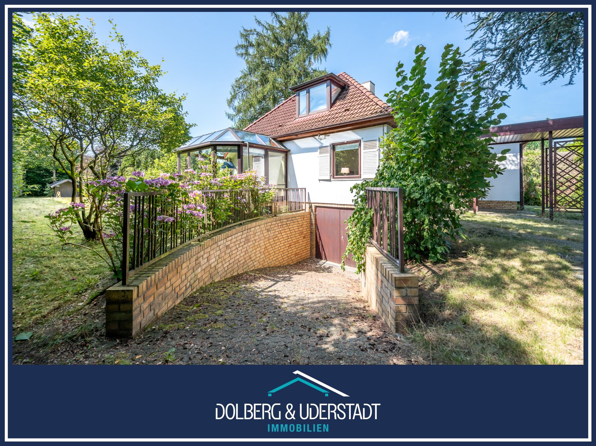 Immobilienangebot - Hamburg / Bergstedt - Alle - Wohlfühlhaus mit 5 Zimmern, Doppelgarage, Schwimmbad, Sauna und 1.674 m² großem Grundstück!