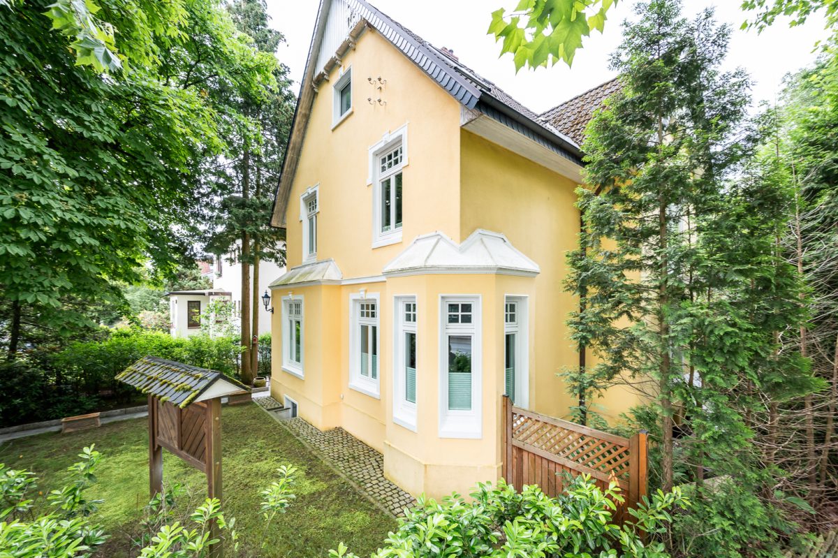 Immobilienangebot - Hamburg / Rahlstedt - Alle - Bezaubernde Jugendstilvilla in zentraler Lage von Hamburg Rahlstedt