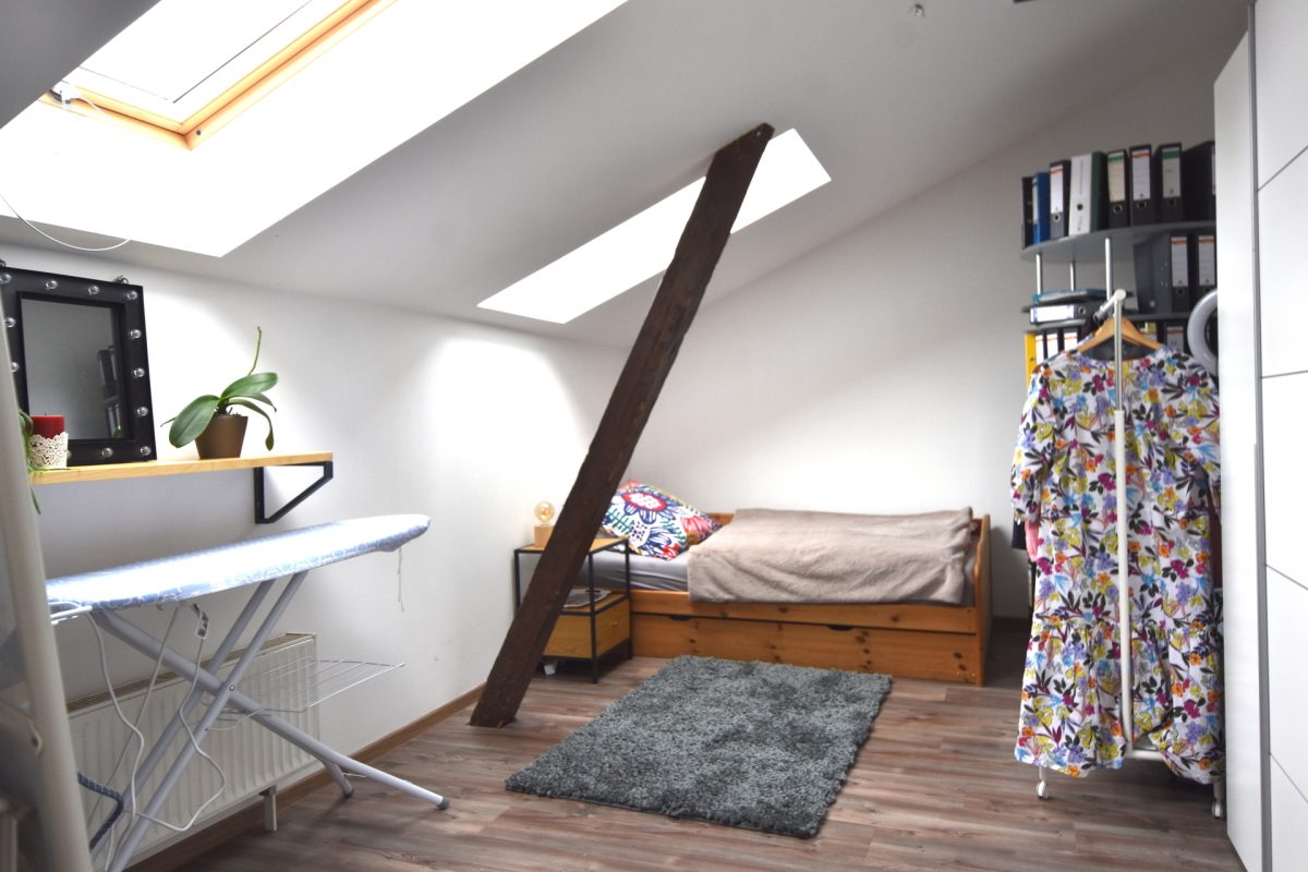 Immobilienangebot - Immenstedt / Nordfriesland - Alle - Einfamilienhaus mit möglicher Einliegerwohnung,
Dorfleben 10 km westlich von Husum