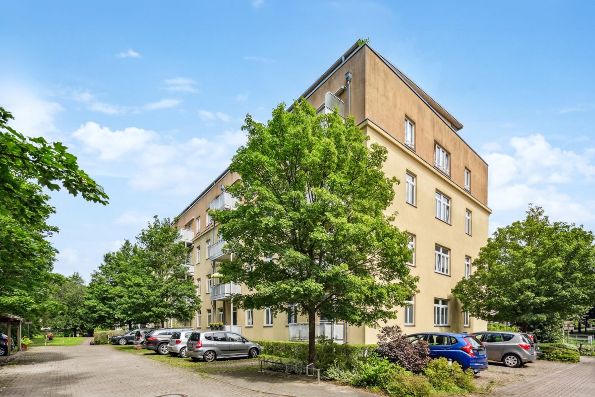 Immobilienangebot - Hamburg / Rahlstedt - Alle - Attraktive Kapitalanlage mit Süd-Balkon in ruhiger Lage von Rahlstedt